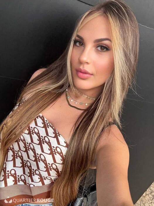 Isabelle super girlfriend (Photo)