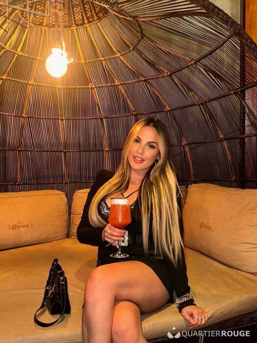 Isabelle super girlfriend (Photo)