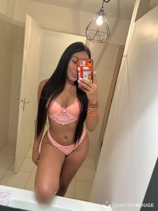 KARINA (Photo)