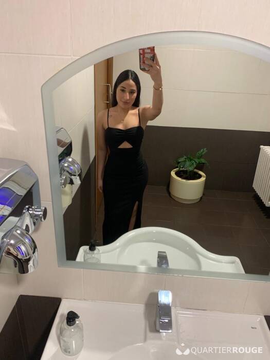 KARINA (Photo)