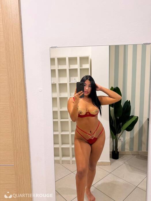 Nichol xxx (Photo)