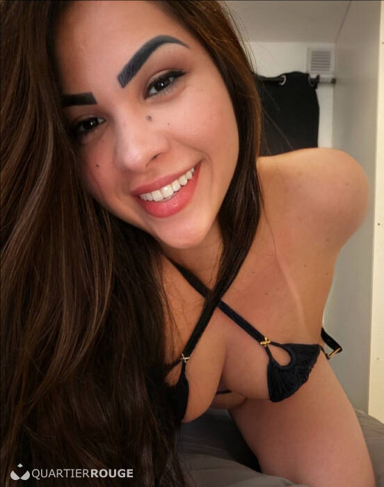 Lara Muniz (Photo)