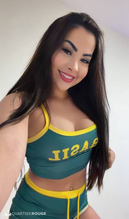 Lara Muniz (Photo)