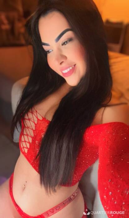 Lara Muniz.ofc (Photo)