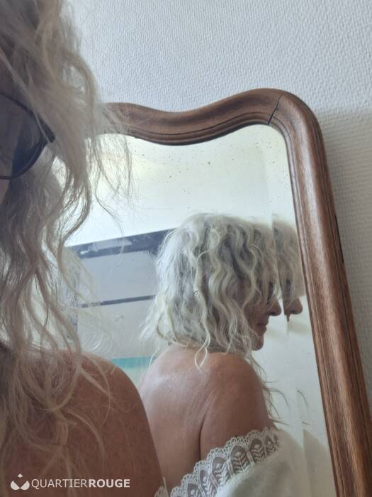 Femme mâture (Photo)
