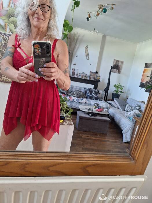 Femme mâture (Photo)