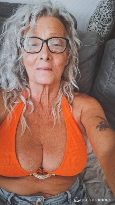 Femme mâture (Photo)