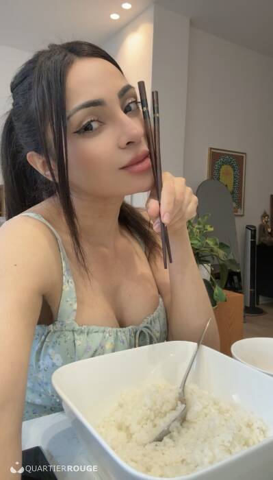 Anitta Petite (Photo)