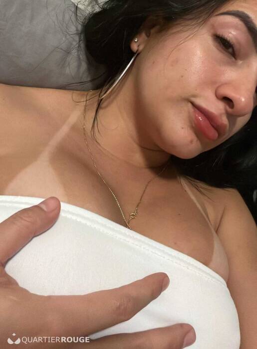CLARA FLOR (Photo)