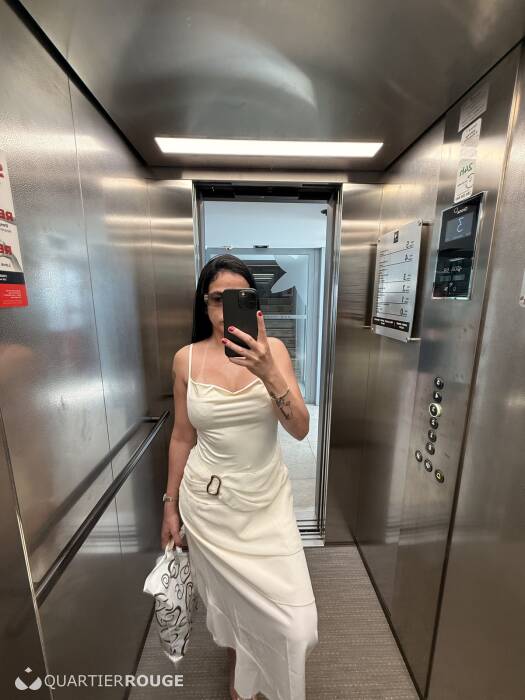 CLARA FLOR 24H24 (Photo)