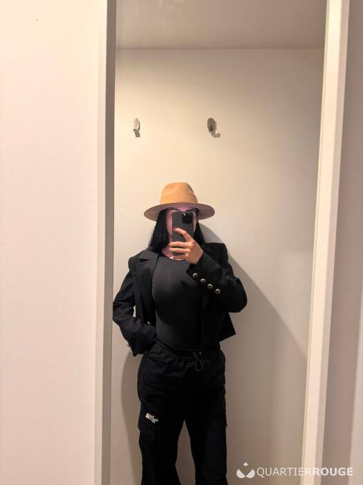 CLARA FLOR 24H24 (Photo)