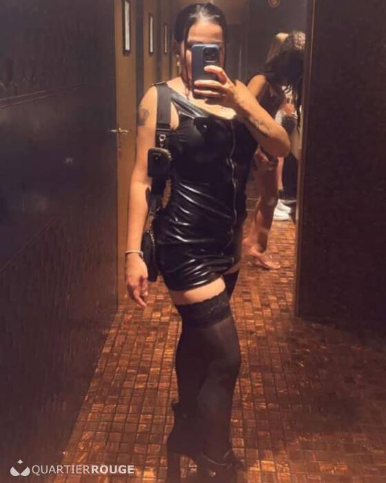 CLARA FLOR 24H24 (Photo)