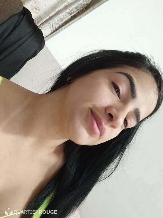 CLARA FLOR (Photo)