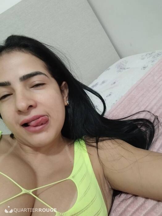 CLARA FLOR (Photo)