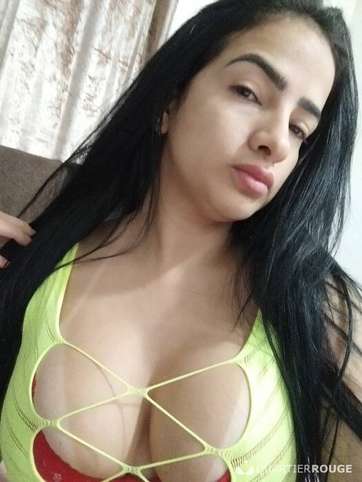 CLARA FLOR (Photo)