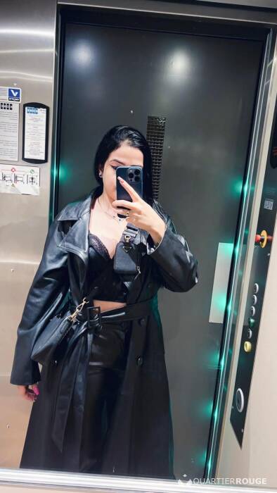 CLARA FLOR (Photo)