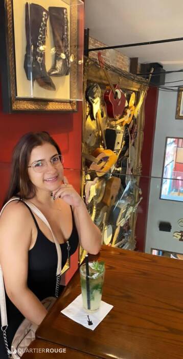 CLARA FLOR (Photo)