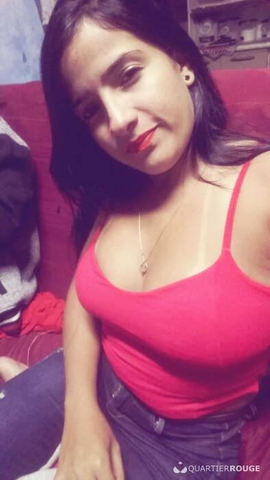 CLARA FLOR (Photo)