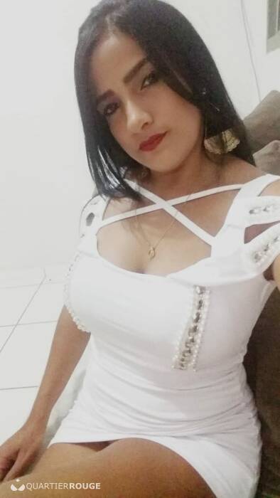 CLARA FLOR (Photo)