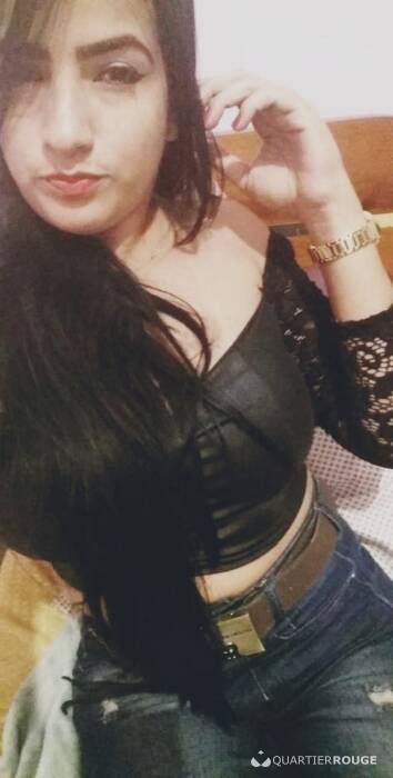 CLARA FLOR (Photo)