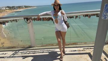 CLARA FLOR (Photo)