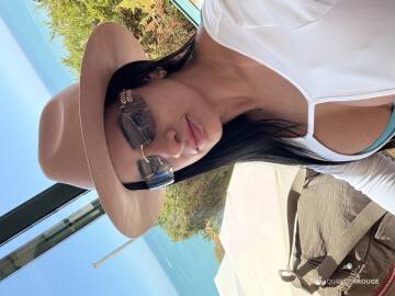 CLARA FLOR (Photo)