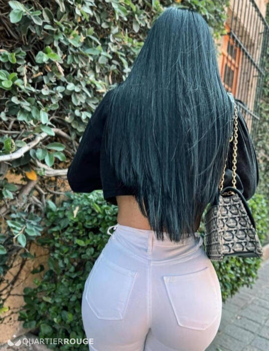 CLARA FLOR (Photo)