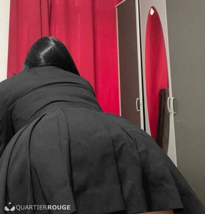 CLARA FLOR ANAL PROFUNDO FORT 69 (Photo)