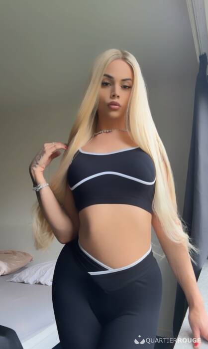 KAMILA (Photo)