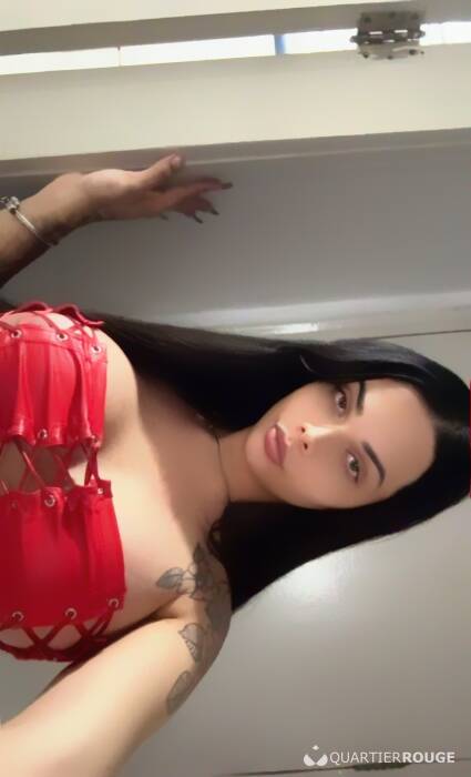 KAMILA (Photo)