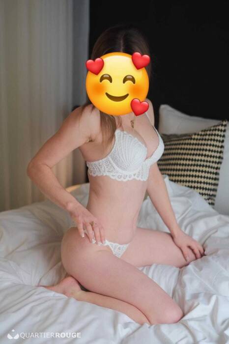 ELLA (Photo)