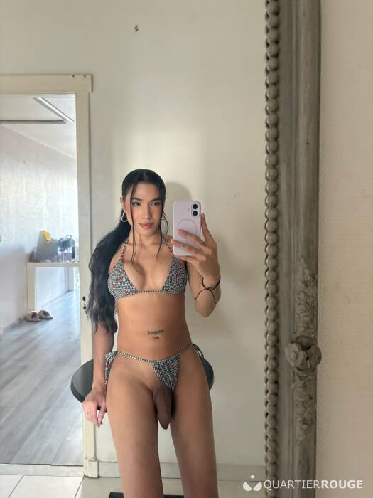 Ashley (Photo)