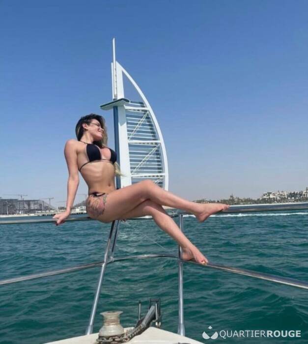 Lady of the Night (Photo)