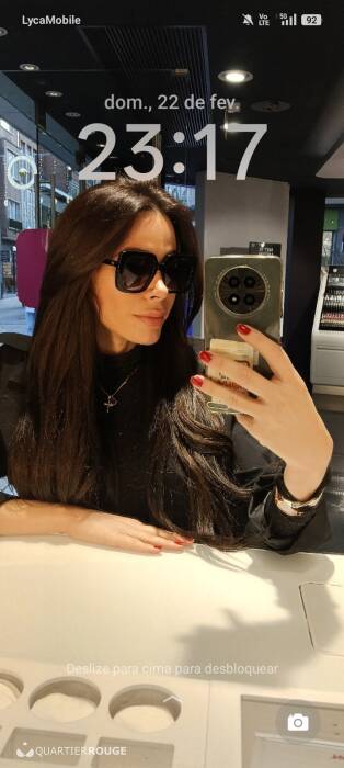 Sabrine bismartine (Photo)