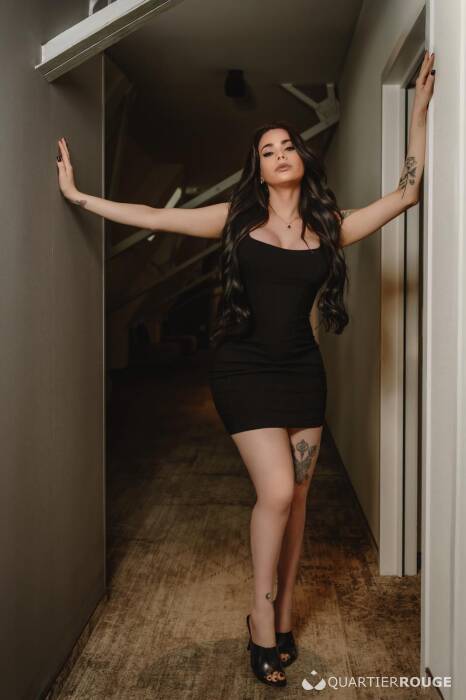 Sabrine bismartine (Photo)