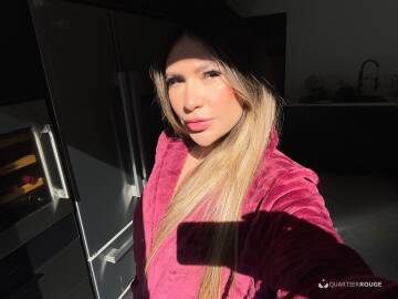 Catharine Sexy (Photo)