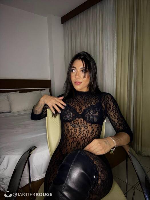 Bianca Castro (Photo)