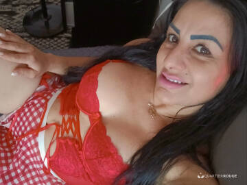 Laura Brasil (Photo)