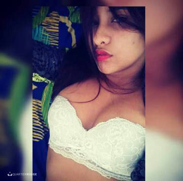 Karina (Photo)