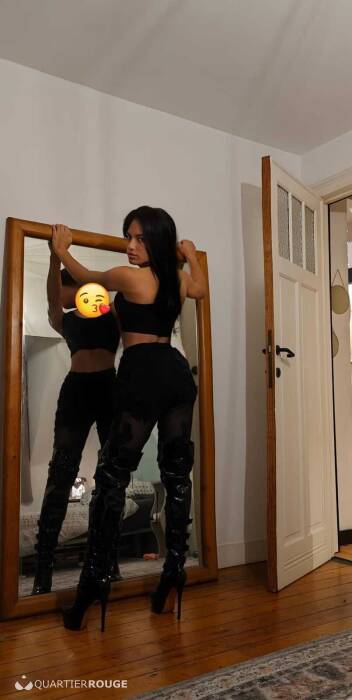 KENDALL XIMENA (Photo)