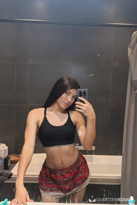 KENDALL XIMENA (Photo)