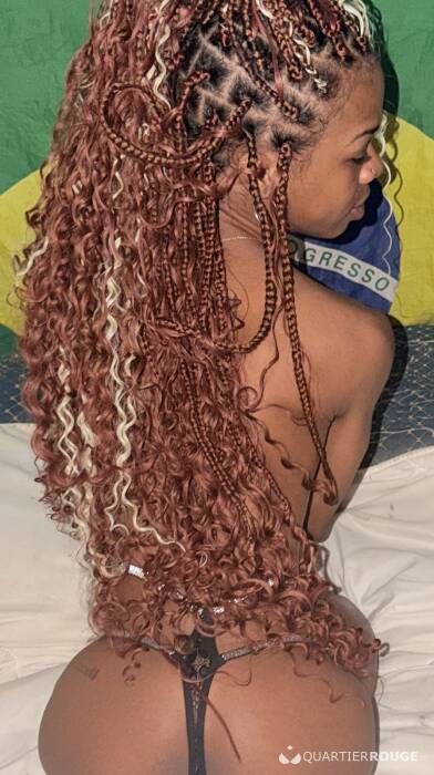 Amora (Photo)