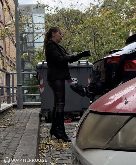 Mistress Henriette (Photo)