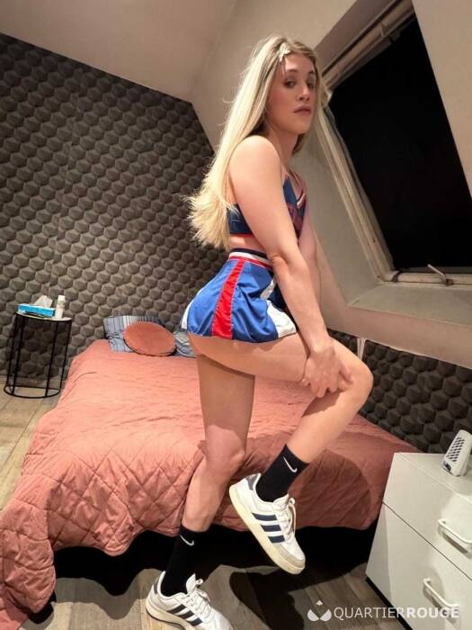 Laura Last Days (Photo)