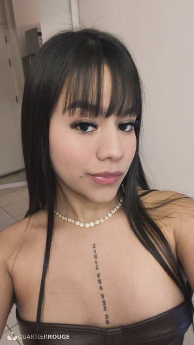 Rousse sexy girlfriend (Photo)