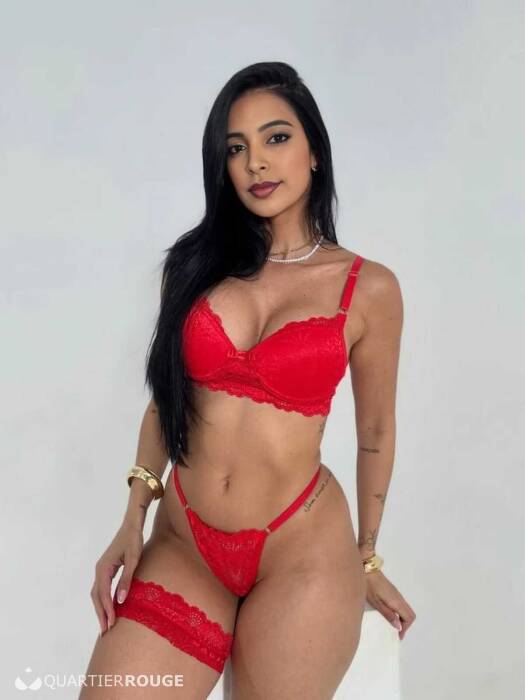 Karine Belle (Photo)