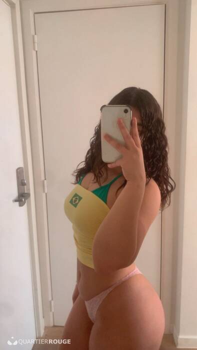 Naiane (Photo)