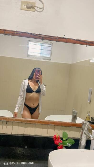 Dayana deep anal tongue kissing, swallowing semen (Photo)