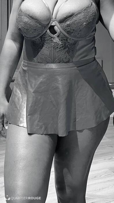CHLOE (Photo)