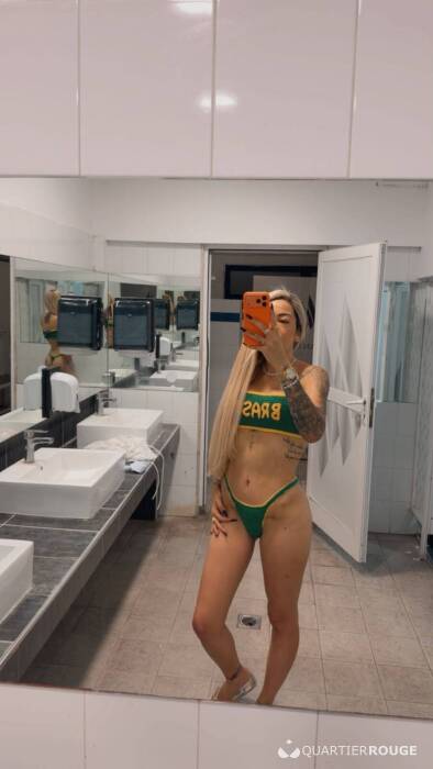 Larissa (Photo)